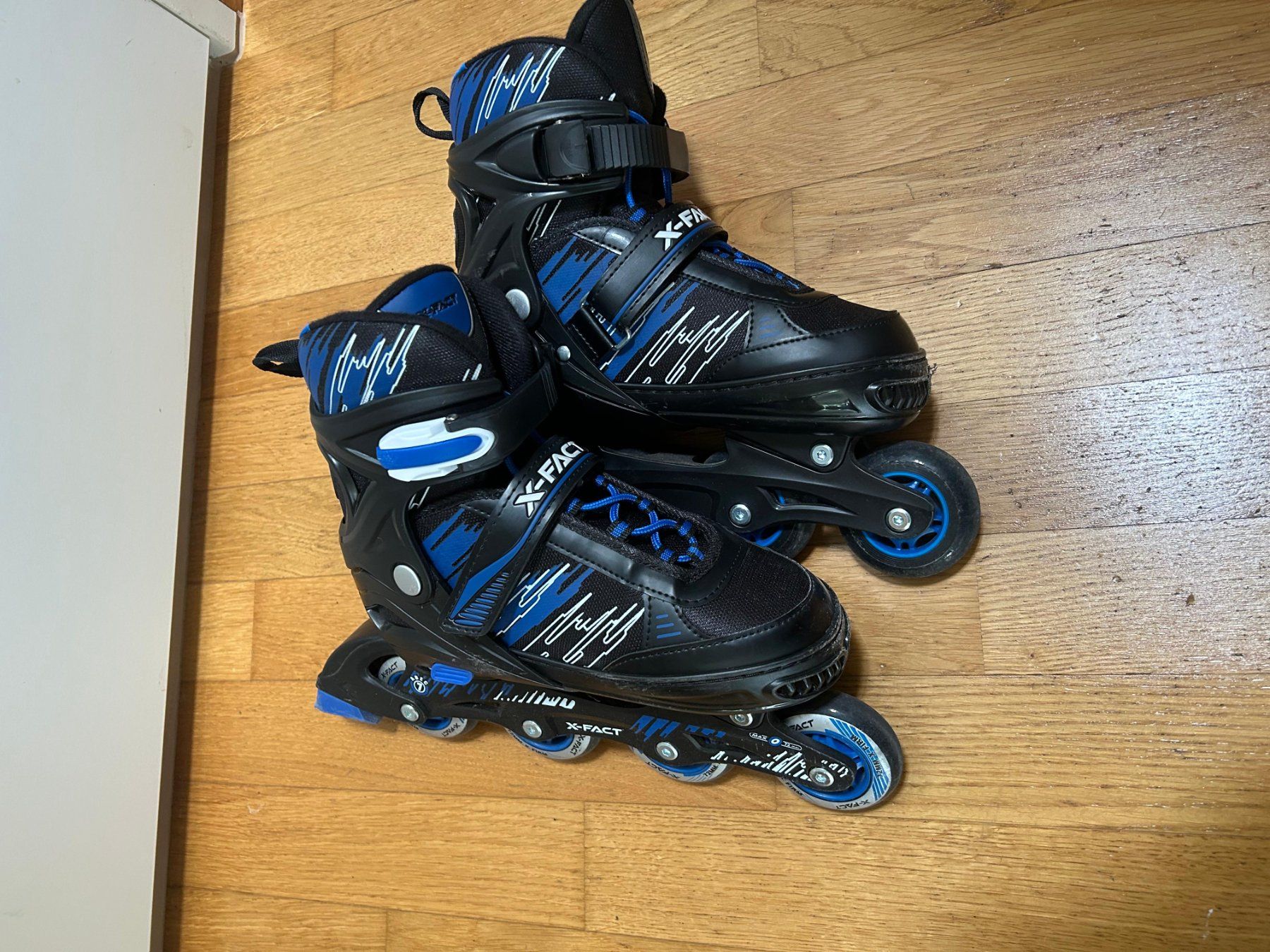 Pattini in linea & Pattini a rotelle: Inlineskates 37-40 evtl41 verstellbar – Usato da Zug venduto da Nick.Egeter 1