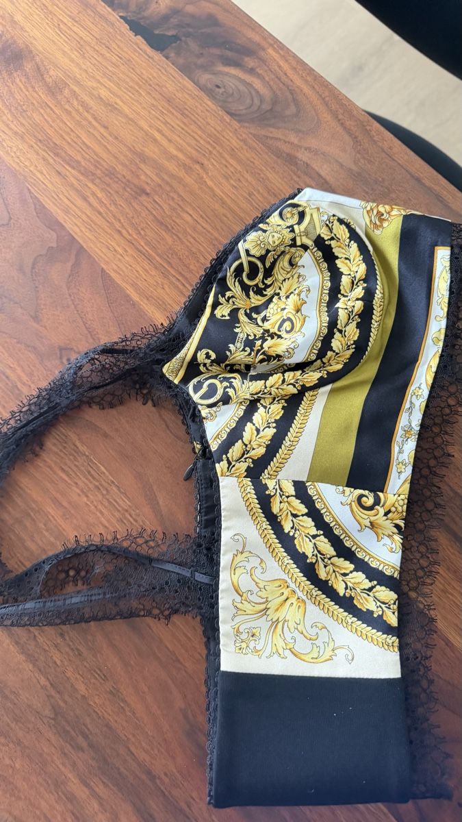 Versace Top: Versace Bustier Top mit Spitze, IT 42 – Nuovo (secondo la descrizione) da Horn venduto da FashionFlowerCh 1