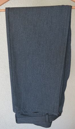 Herrenhose, anthrazitfarbig, Grösse 40/32 (Gr. 56)