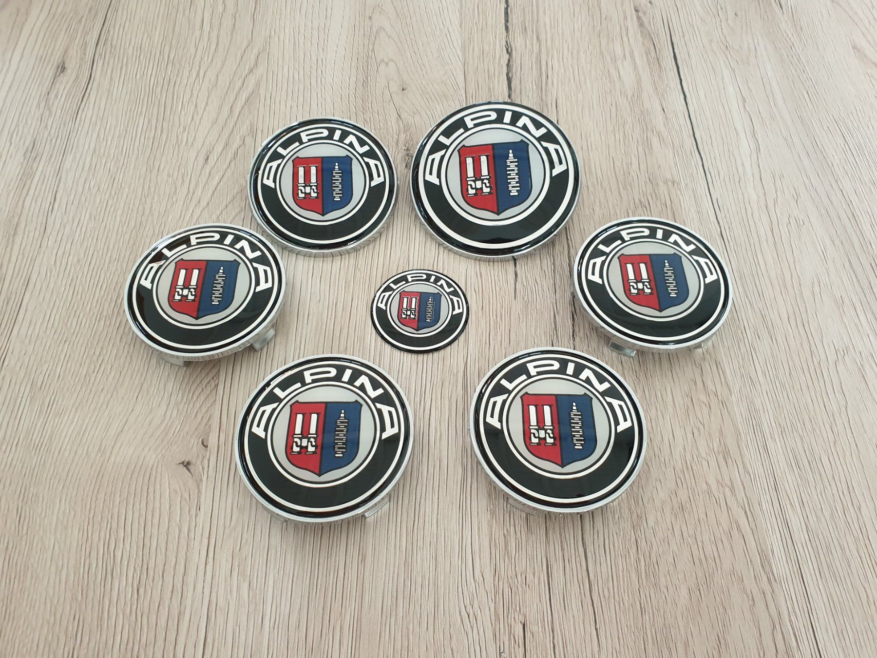 BMW Tutti pezzi di ricambio auto: 7er Set Emblem BMW ALPINA – Nuovo e nell'imballaggio originale da Bellikon venduto da Kekko11