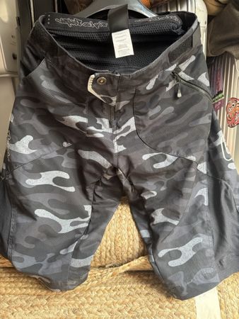 Troy Lee mountain bike enduro shorts 30