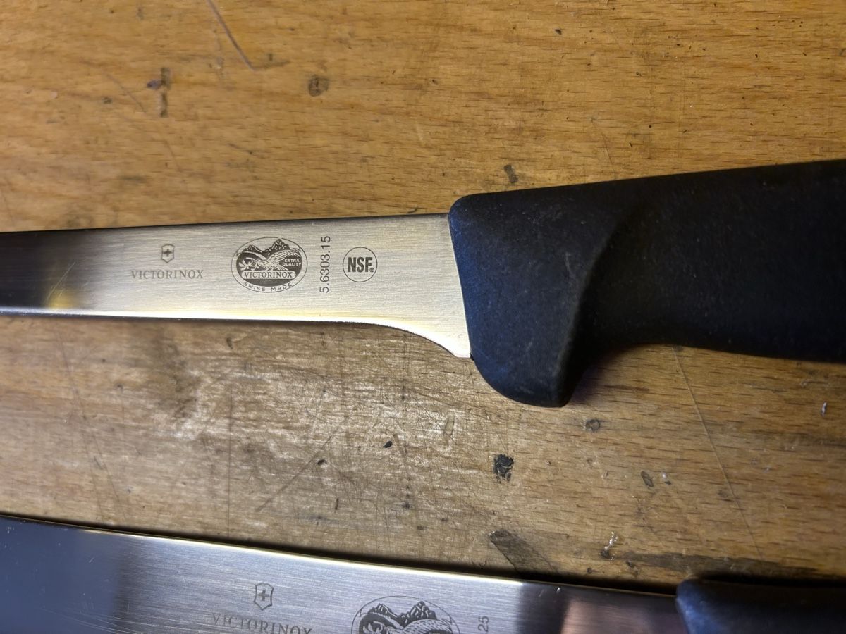 Coltelli da cucina: 2x VICTORINOX MESSER – Nuovo (secondo la descrizione) da Bottmingen venduto da Surubi 2