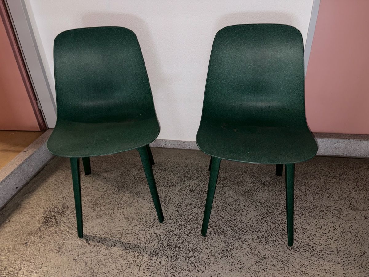 Sedie: 2er Set Stühle in Dunkelgrün – Usato da Zürich venduto da oma_w5ss 1