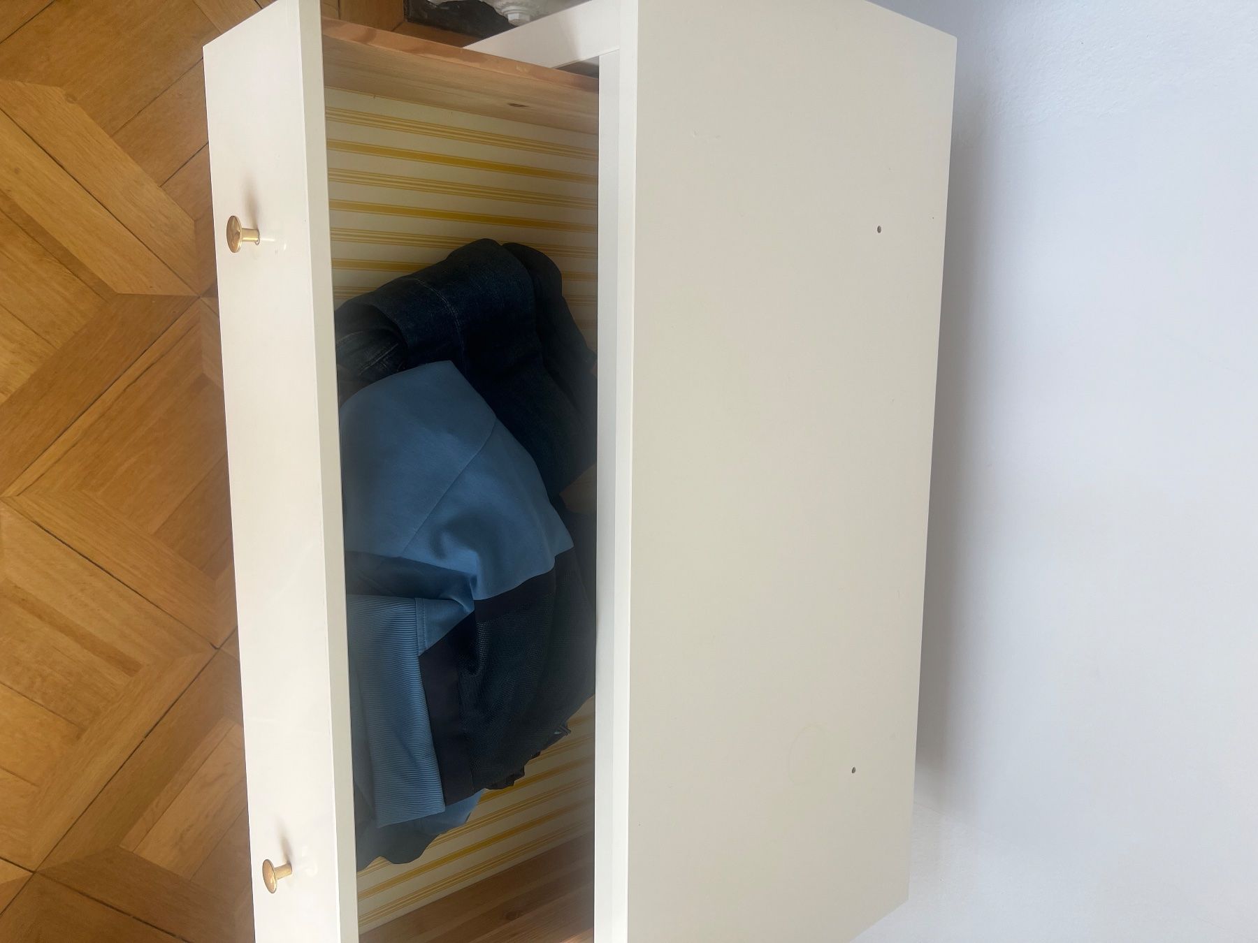 Cassettiere: Chest of drawers ikea hemnes – Usato da Wädenswil venduto da dm1_m5rz 2