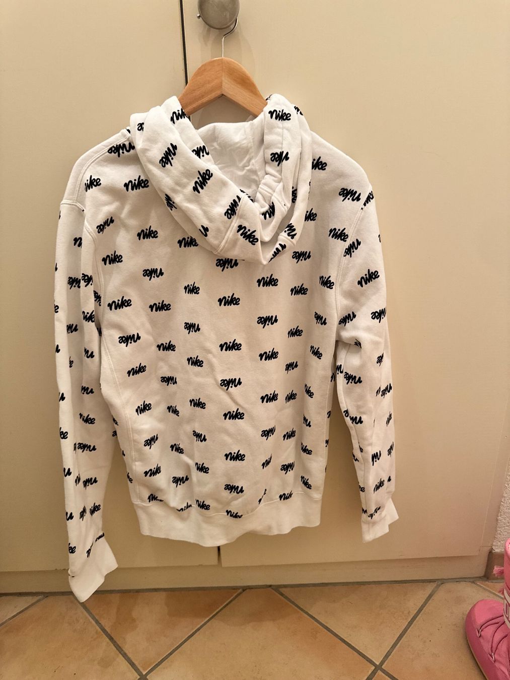 Nike Maglioni & Felpe: Pull Nike blanc – Usato da Lonay venduto da nei_79jc 4