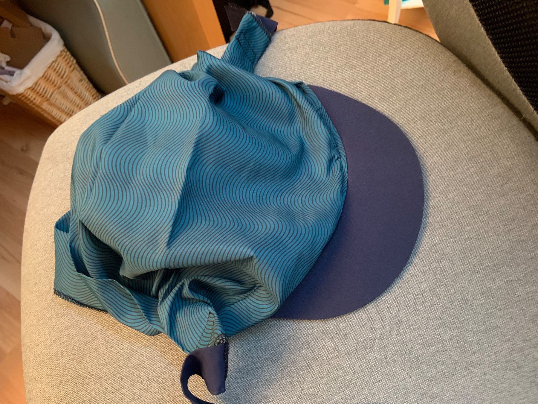 Chapeaux, bonnets & casquettes: Chapeau – D'occasion à Ecublens VD par timily 2