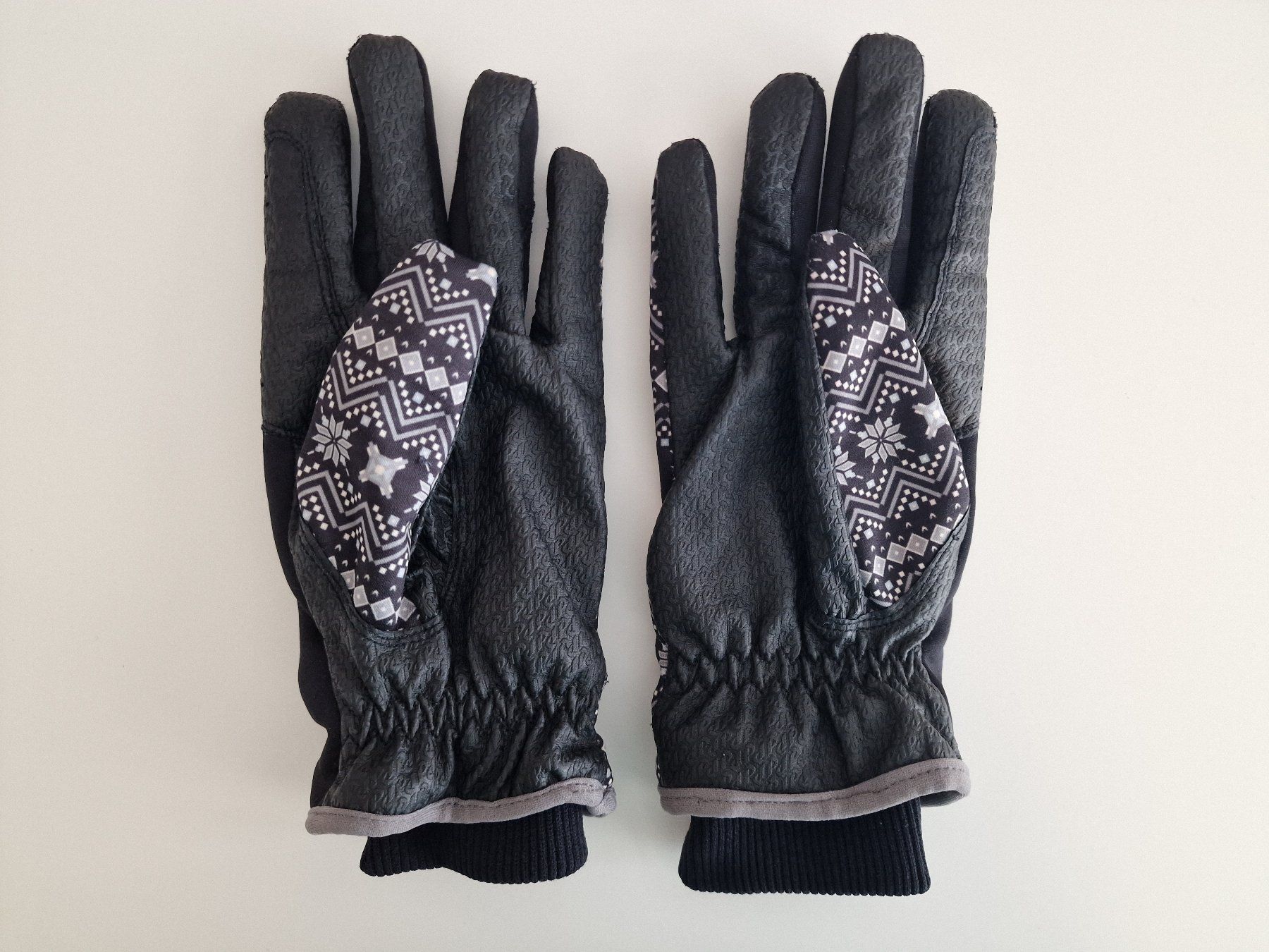 Handschuhe & Handstulpen: Steeds Winterreithandschuhe Gr. L mit Fleecefutter – Gebraucht aus Zürich von Sumsum80 1