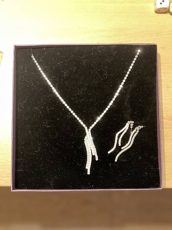 Catenine: Collier / Brautschmuck – Usato da Hirschthal venduto da Schnugel10 1