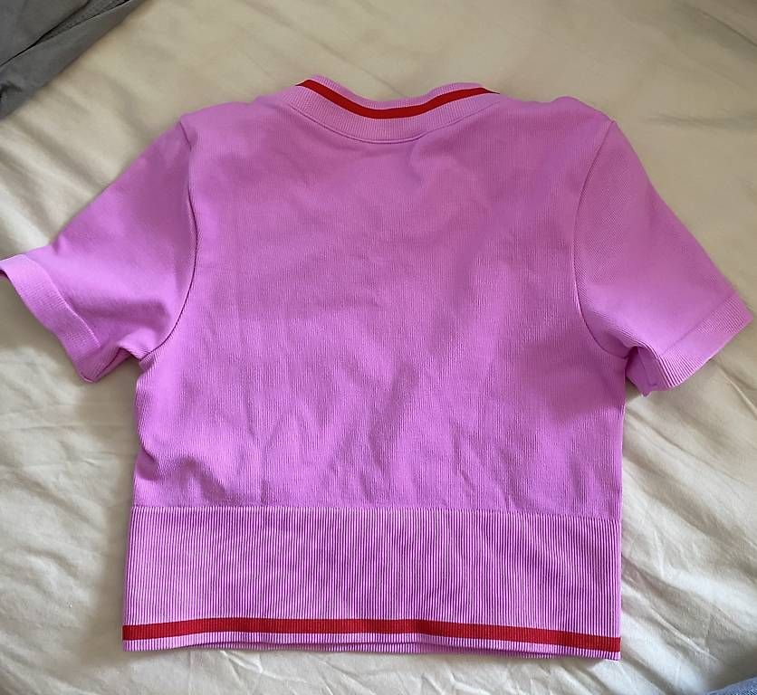 H&M Top: H&M Sport Top Pink – Nuovo (secondo la descrizione) da Bern venduto da n-dine 1