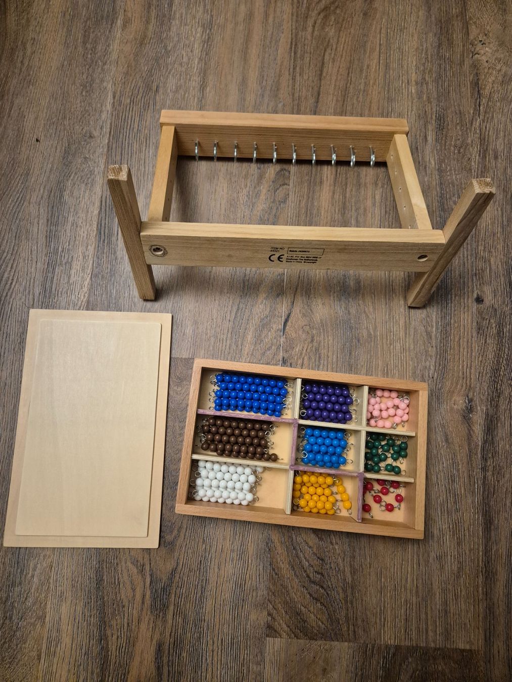 Giocattoli: Montessori Perlen Box Set mit Ständer – Usato da Adliswil venduto da monikas47