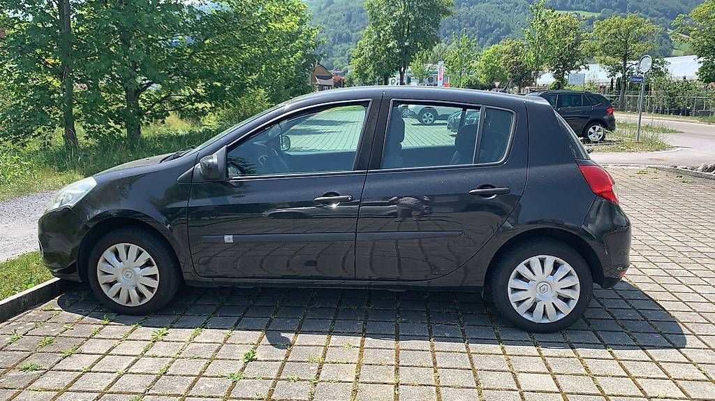 Automobili: Renault Clio 1.2  – Usato da Mauren venduto da celik88 1