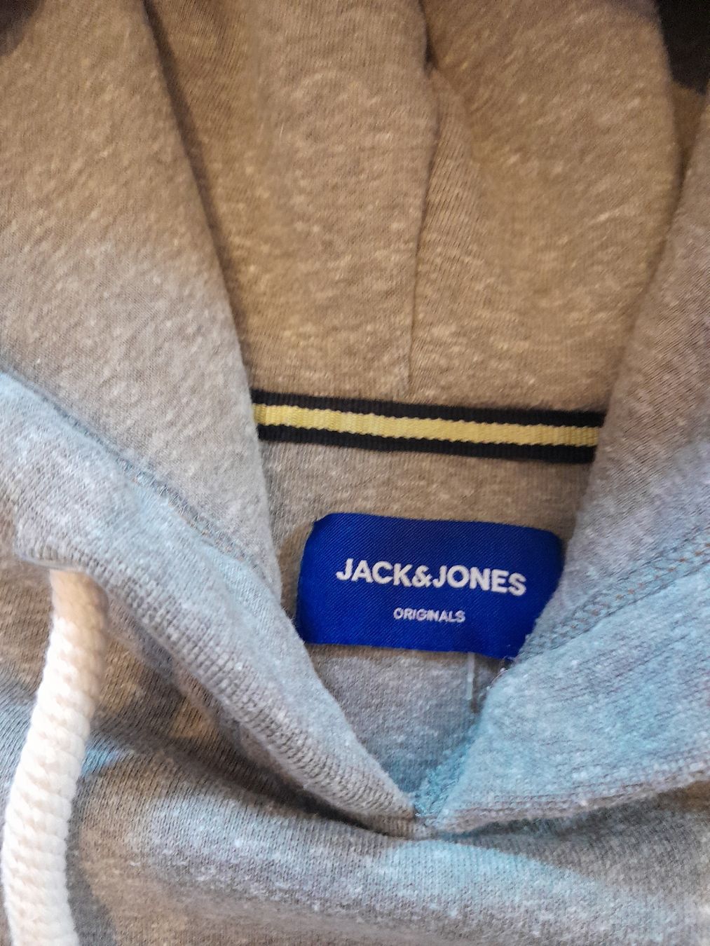 Jack & Jones Pullover & Sweatshirts: Pull à capuche Jack&Jones gris chiné - Taille M, – Gebraucht aus Renens VD von ser_j2fn 4