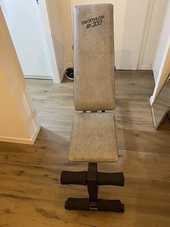 Vélos d'appartement: Banc de musculation réglable – D'occasion à Châtel-St-Denis par ledfat 3