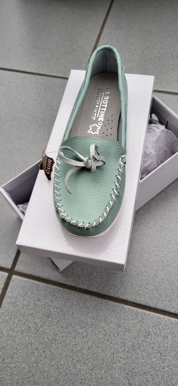 Scarpe da donna: Schuhe aus Leder hellblau-mint 38 NEU – Nuovo e nell'imballaggio originale da Oberwil BL venduto da Manue1974