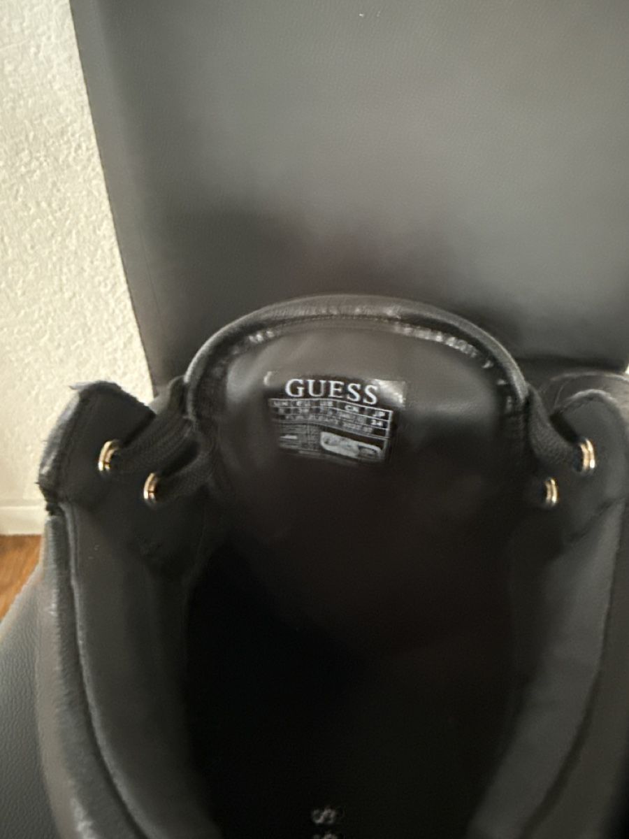 Guess Scarpe da donna: Guess High-Top Sneaker, Zeitloser Style! – Usato da Selzach venduto da Adatte02 5