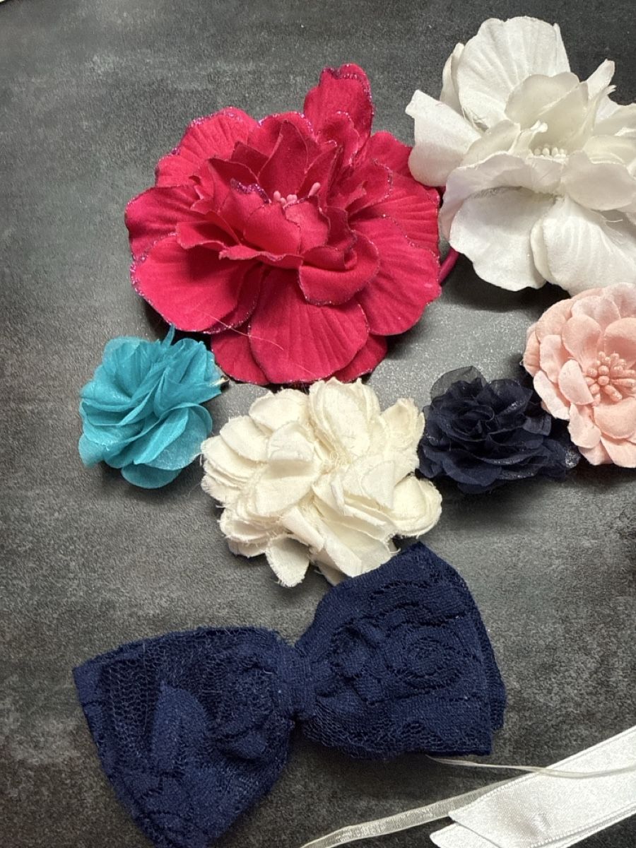 Accessori per capelli: Lot Broches fleur pour cheveux – Usato da Blonay venduto da Simba1094 1