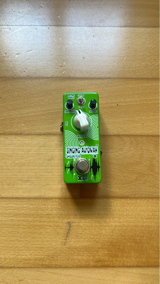 Musikinstrumente: Xvive Singing Autowah Envelope Filter - Top Zustand! – Gebraucht aus Winterthur von Iron_Horst