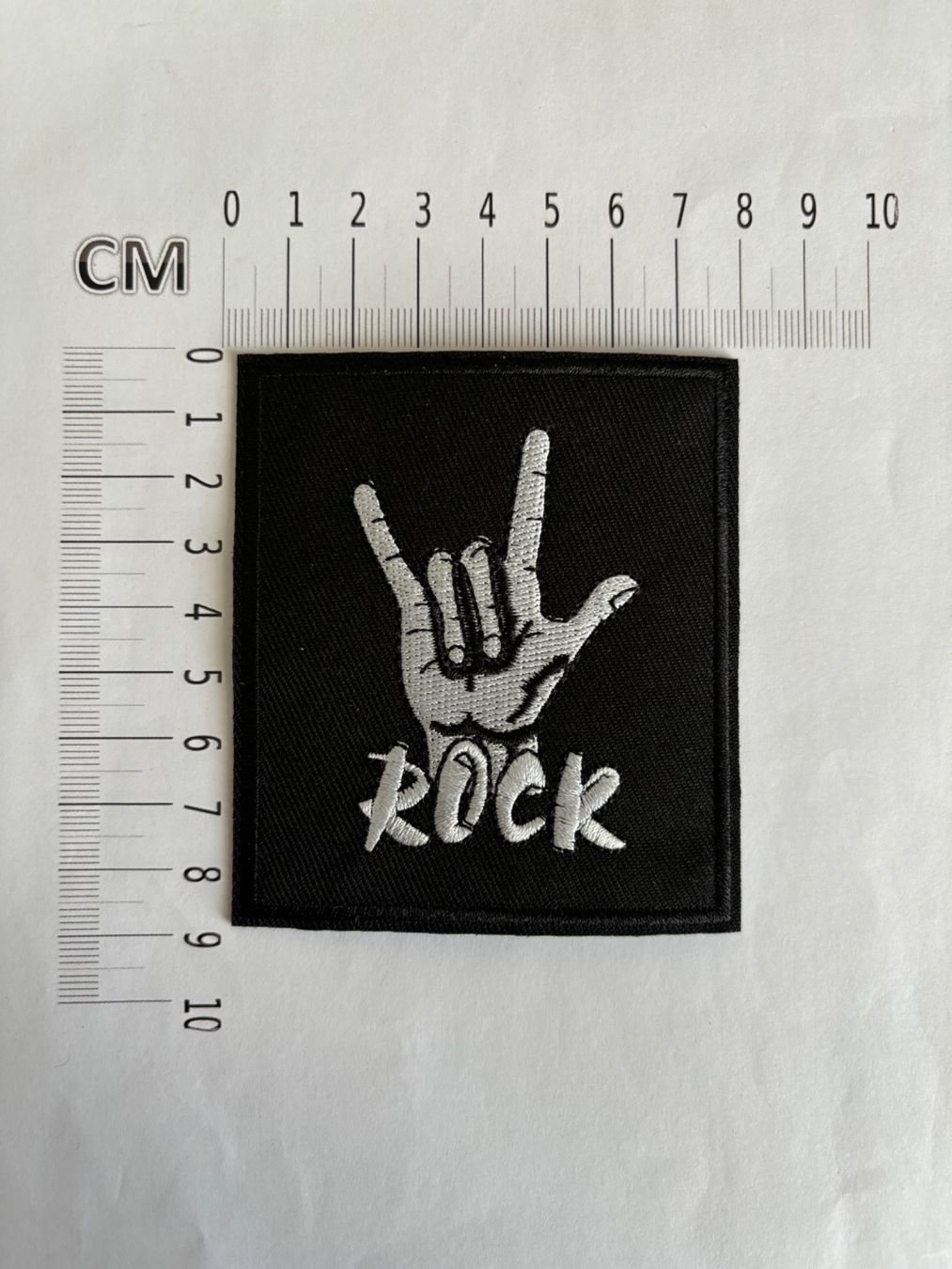 Toppe: Rock Patch / Badge / Aufnäher – Nuovo e nell'imballaggio originale da Ostermundigen venduto da Mcone 1