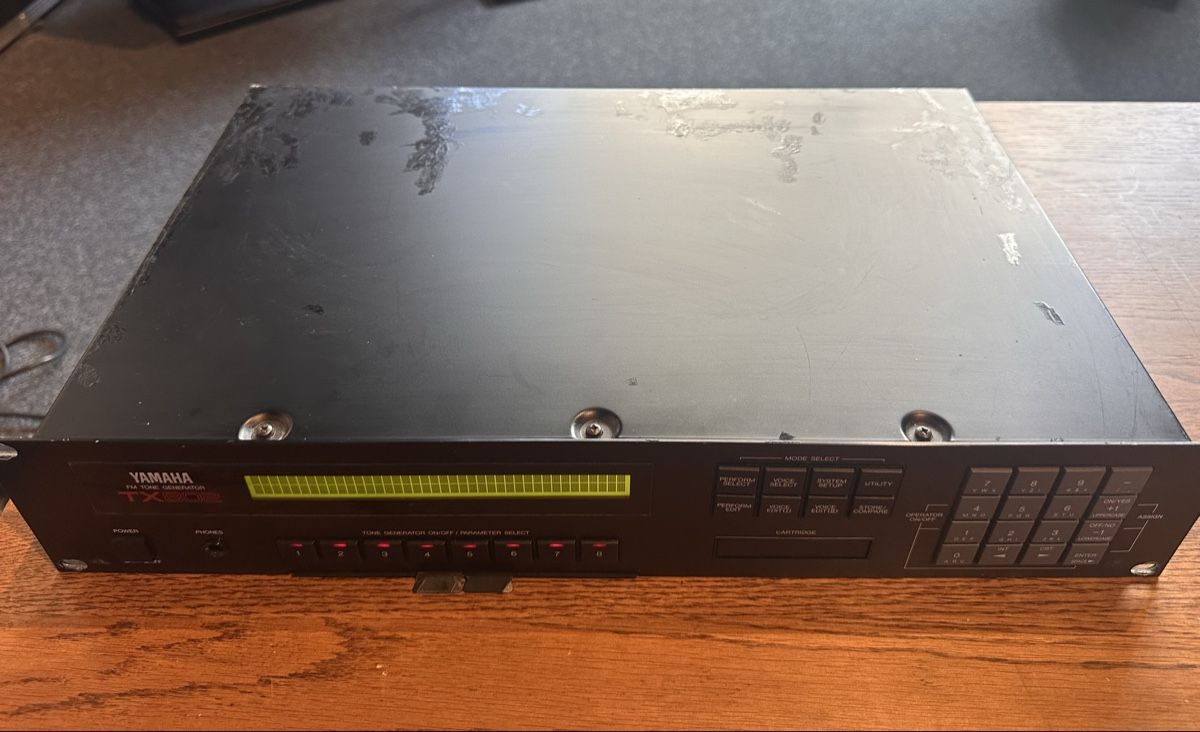 Yamaha Instruments de musique: Yamaha Tx-802 – D'occasion à Vevey par Dborg 2