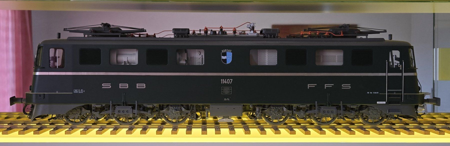 Modelleisenbahnen: Modelbex SBB Ae 6/6 11407 mit ESU – Gebraucht aus Unterengstringen von Priscus