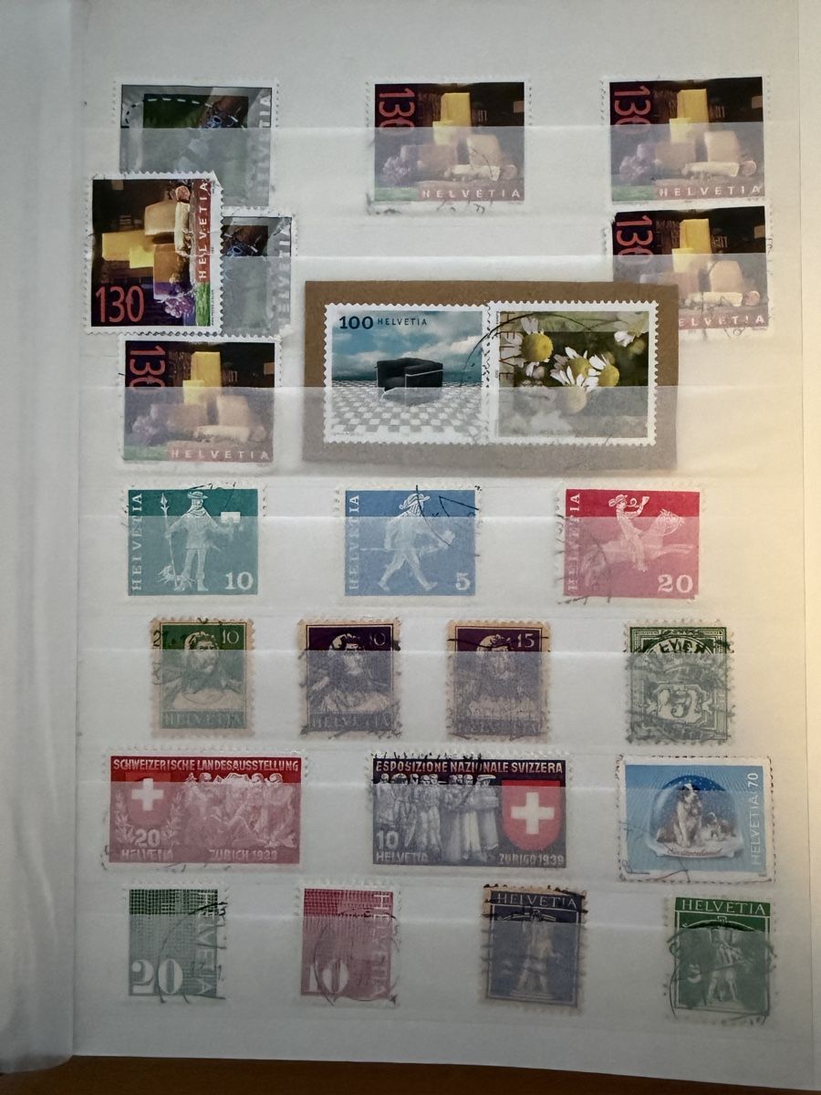 Album: Zwei Briefmarkenalben – Usato da Dättwil AG venduto da MILehner 1