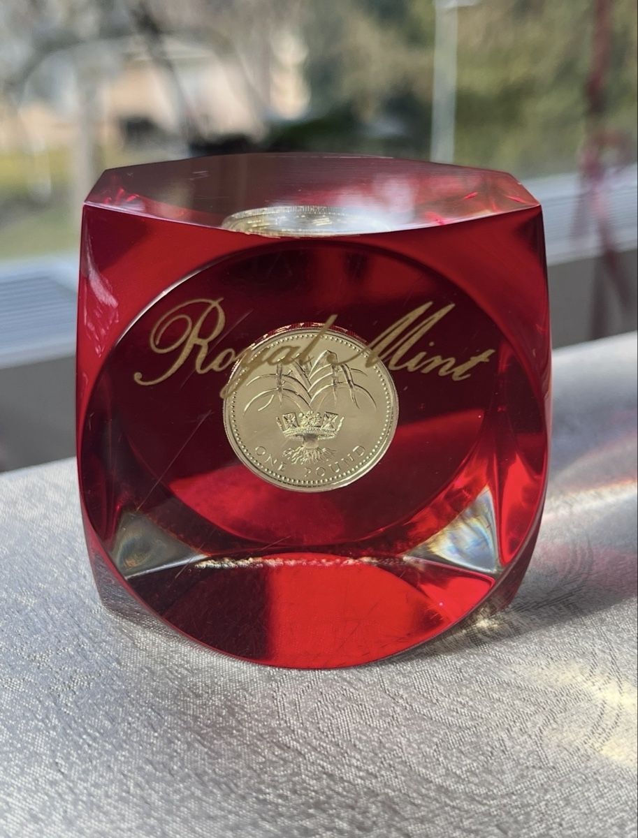 Alle Dekorationen: Royal Mint Elisabeth 2 objet décoratif rare – Neu (gemäss Beschreibung) aus Villeneuve VD von jxste_dani