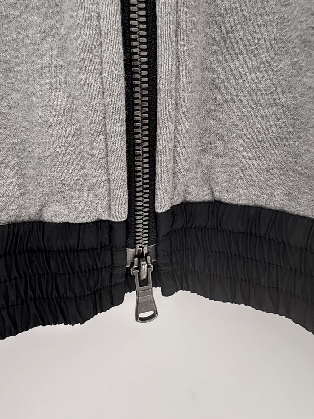 Jacken: Sweat gris poudré de la marque Joseph – Gebraucht aus giffers von sev_c9x9 1