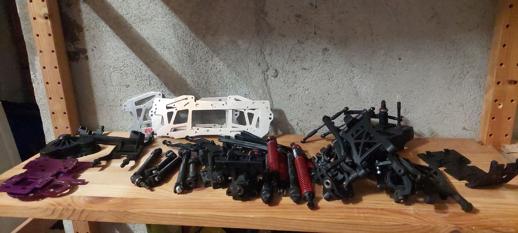 HPI Modellismo RC: HPI E-Savage / E-Zilla 1:10 RC + viele Ersatzteile – Usato da Fischenthal venduto da Roku90 9