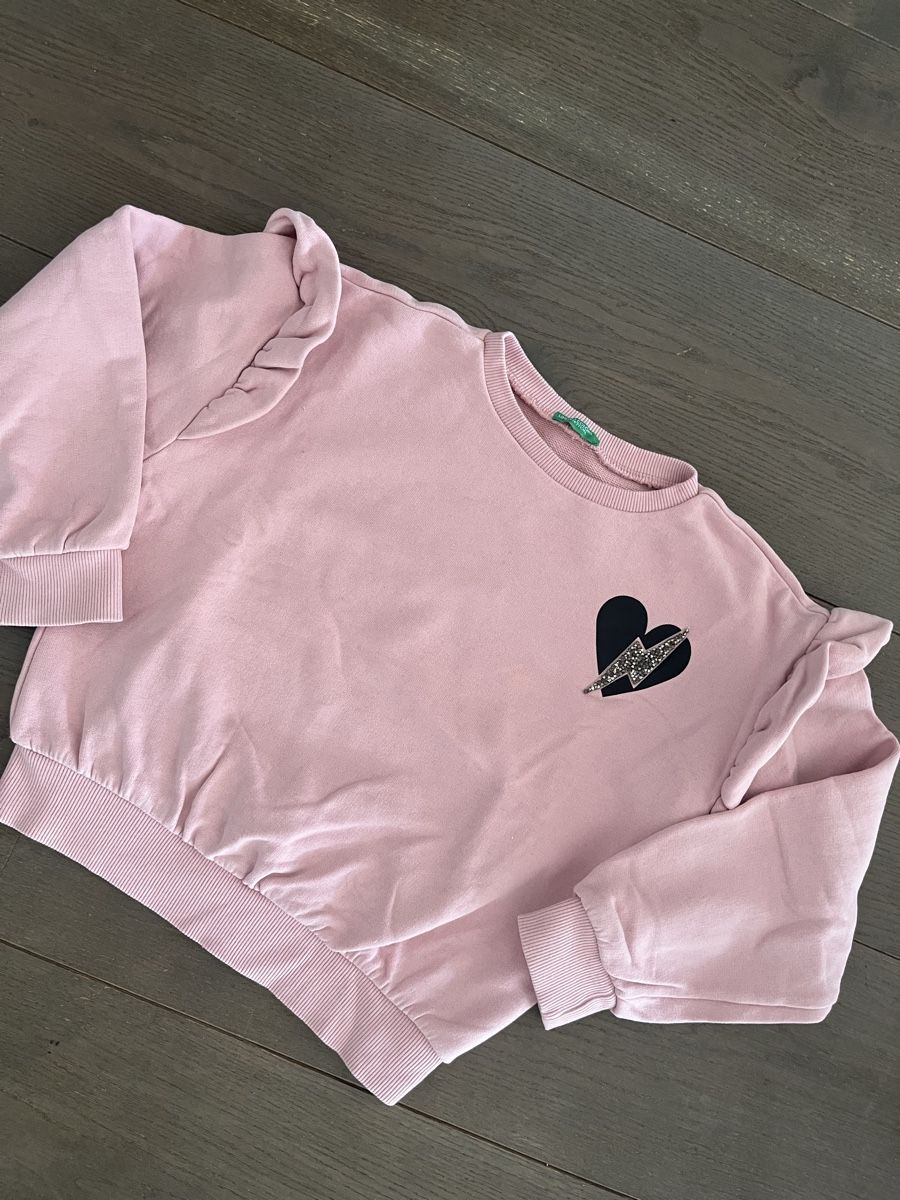 Benetton Pullover & Sweatshirts: Pull Sweat Benetton 8/9 ans – Gebraucht aus gland von Moral 1