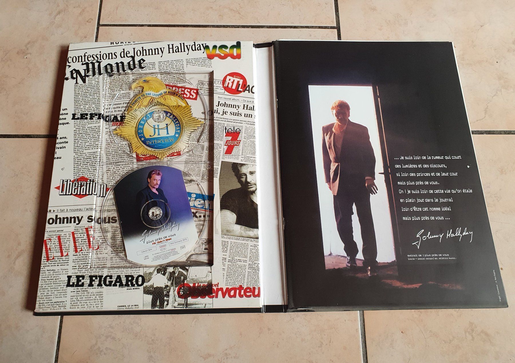 Dischi in vinile: Johnny Hallyday Plus Prés De Vous Coffret Edition Limitée – Usato da Botyre (Ayent) venduto da Viperine 1