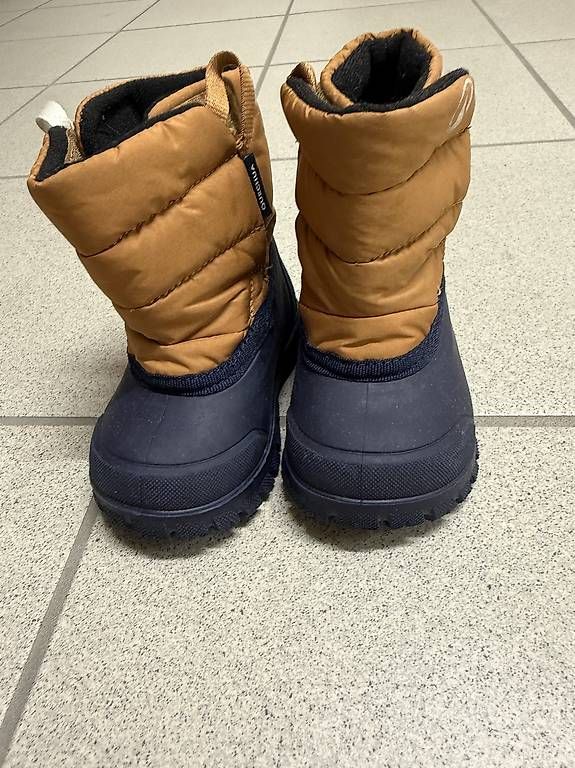 Scarpe per ragazzi: Schneestiefel Kinder gr. 20/21 – Nuovo e nell'imballaggio originale da Zürich venduto da mat_5l7y
