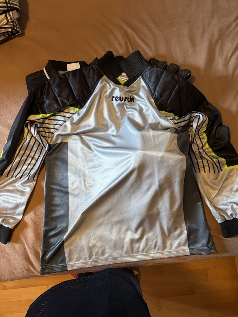 Adidas Lotti di vestiti: Affare per Portiere – Usato da Sementina venduto da bru_vpp5 2