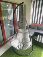 Hängesessel mit Kissen