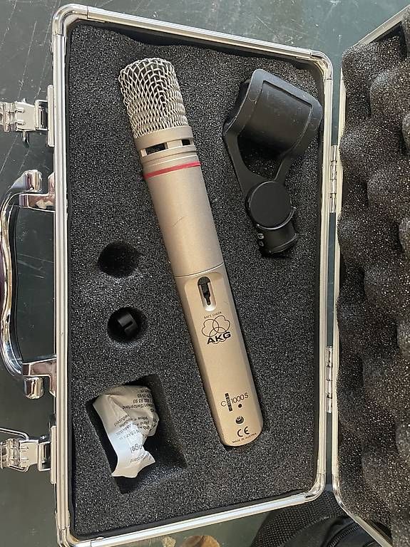 Microphones: Micro AKG C1000S  Made in Austria   – D'occasion à malleray par djean