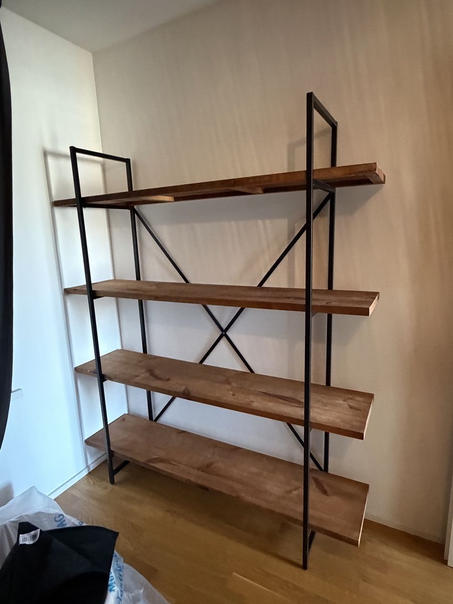Scaffali: Holzregal mit Schwarzen details  – Usato da Zürich venduto da puc_xh9s 1