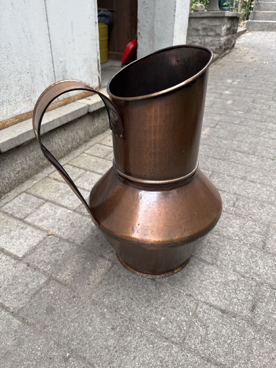 Autres articles pour la maison: Copper pitcher antique 53 cm height good condition – D'occasion à Solothurn par Cholito