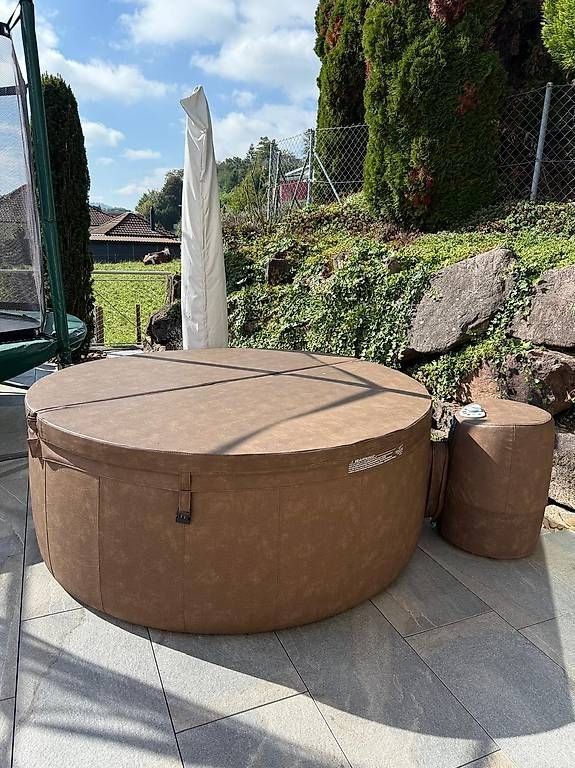Softub Whirlpool: Ausstellungsmodel Softub 300+ Resort in Mocca – Neu (gemäss Beschreibung) aus Schongau von Immocar 1