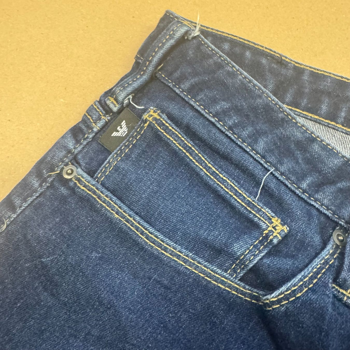 Armani Jeans: Emporio Armani classic denim jeans – Usato da St. Gallen venduto da sourced_limited 3