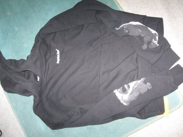 Maglioni & Felpe: FORGOTTEN FACES HOODIE!! – Usato da Zürich venduto da Rwinnie