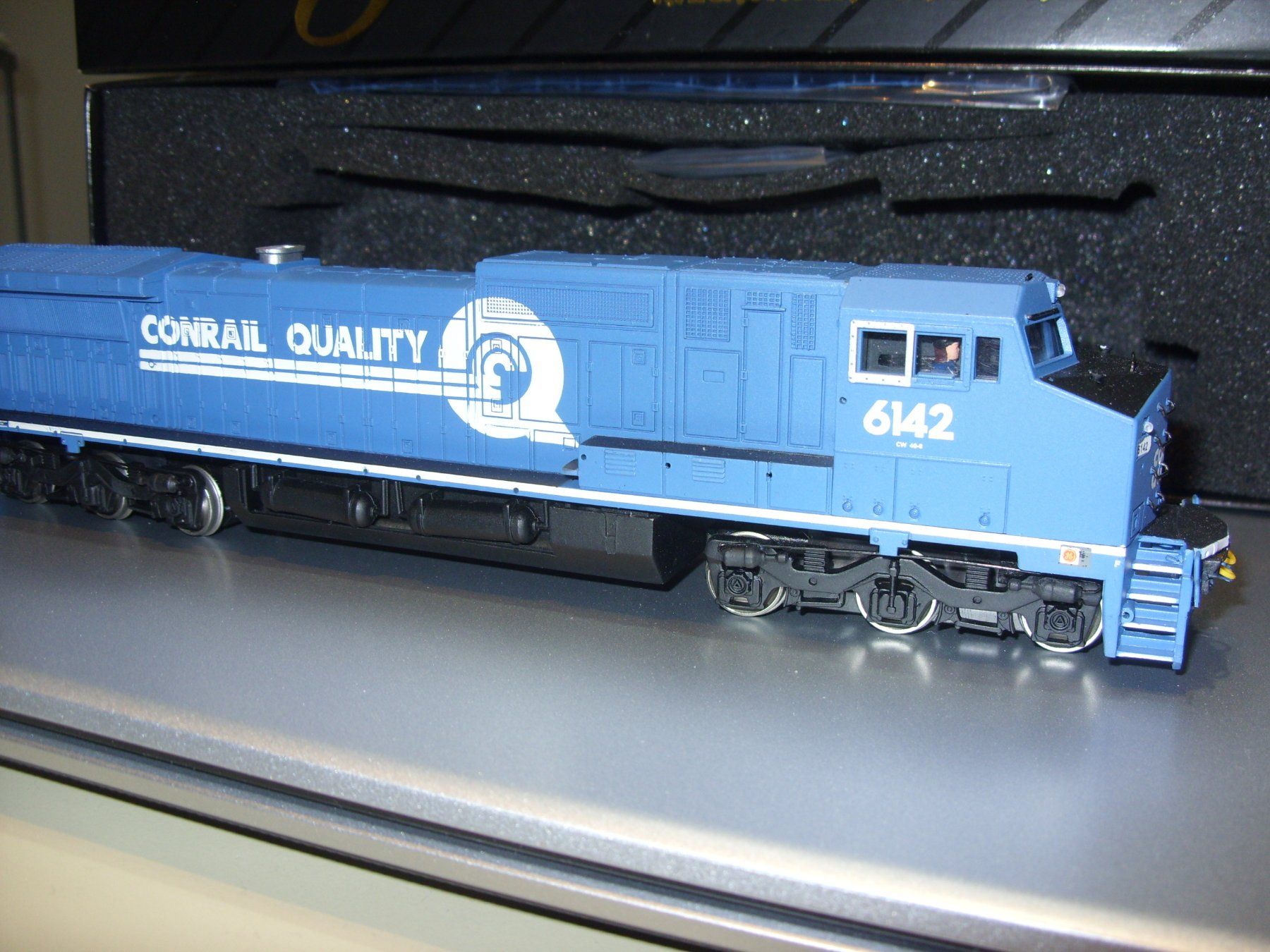 Spectrum Modellini di ferrovie: Spectrum (Bachmann)  H0  Dash 8-40CW Conrail DC analog – Usato da Untersiggenthal venduto da Gumel50 1