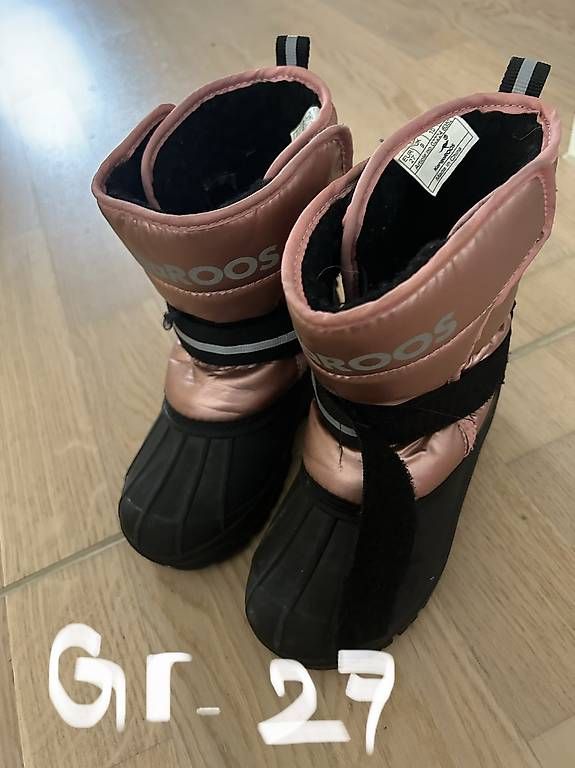 Chaussures filles: Diverse Kinderschuhe – D'occasion à Oberstocken par sui_d7tt