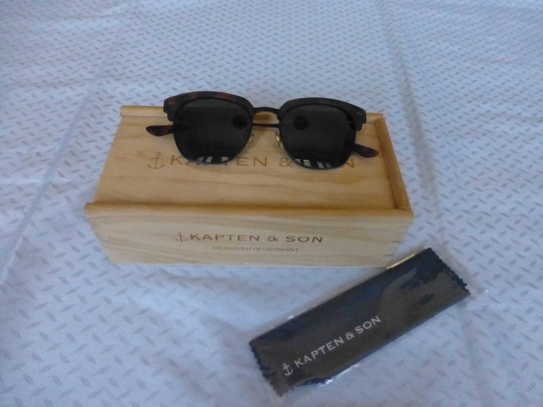 Kapten & Son Occhiali & Lenti: Sonnenbrille von Kapten & Son – Usato da Würenlingen venduto da drago56 2