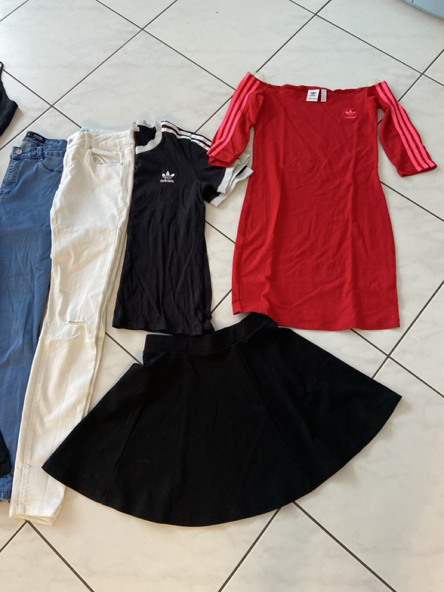Adidas Lotti & Set di vestiti: Kleiderpaket Grösse S/M – Usato da Diegten venduto da schnuggimaus 2