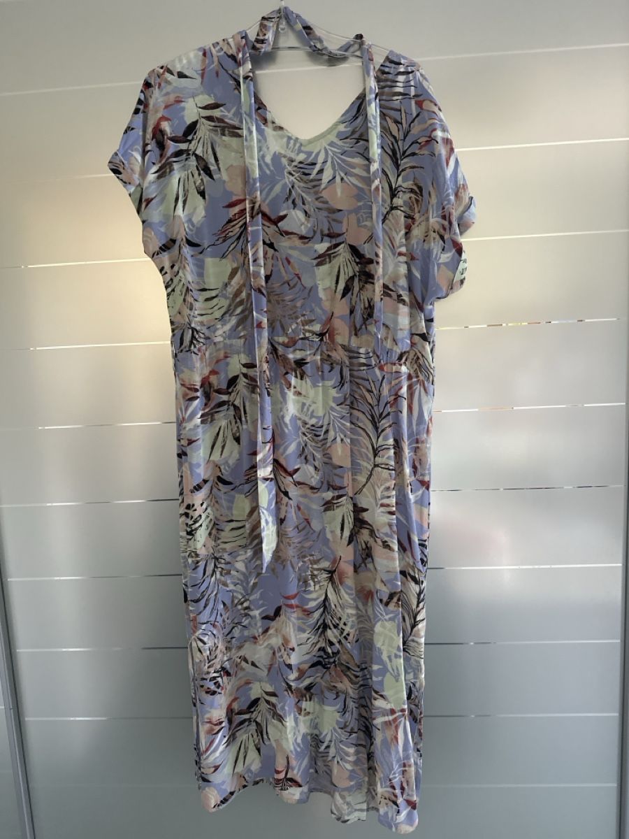Kleider: Kleid Garcia Blumenmuster L/42 Top – Gebraucht aus Wangen SZ von futura14 2