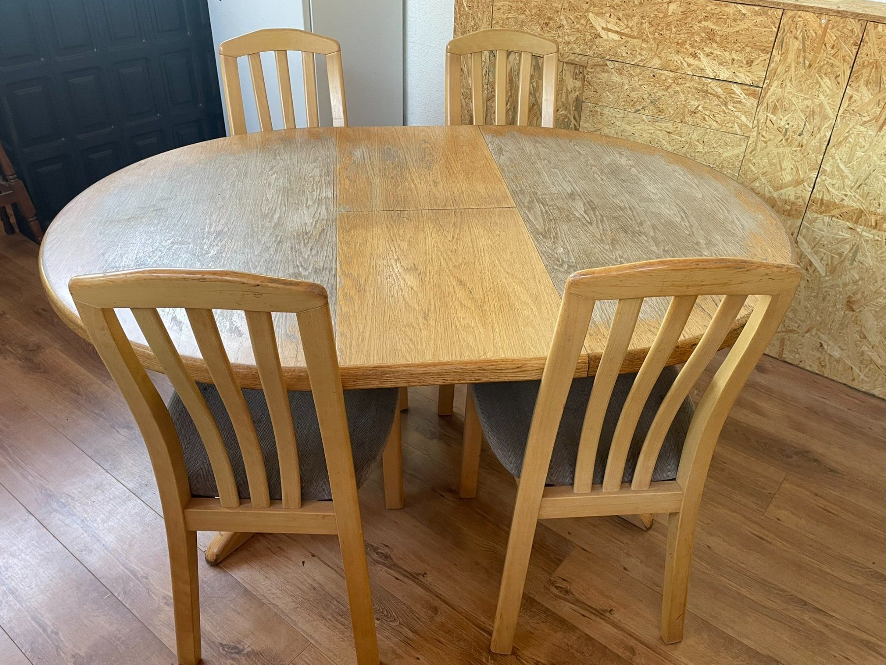 Set di tavolo e panche: Table O&H Haus Collection et 6 chaises à donner – Usato da La Neirigue venduto da tico06 2
