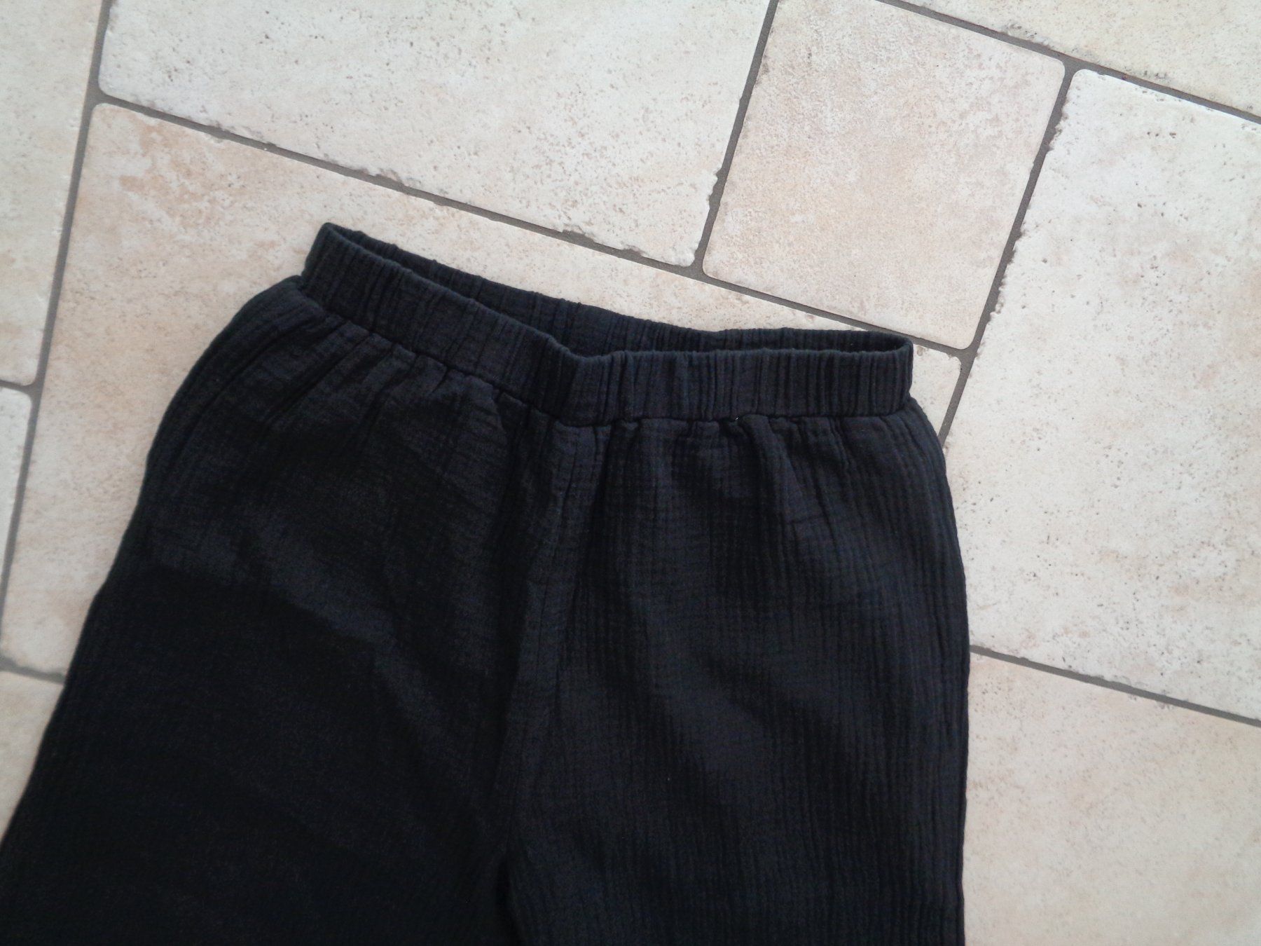 Shein Hosen: Hose  Shein  Grösse M – Gebraucht aus Kreuzlingen von Robi-2003 1