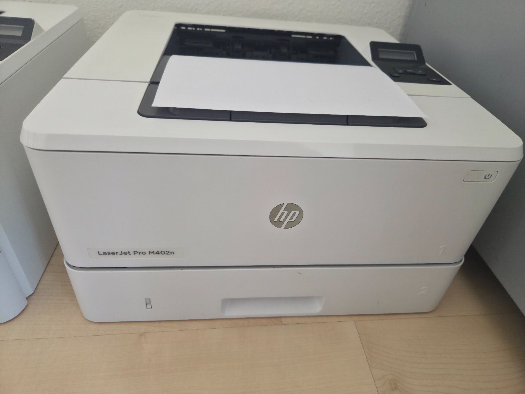 Hewlett Packard Stampanti: HP LaserJet Pro M402n S/W-Laserdrucker LAN USB – Usato da Zürich venduto da ant_m569