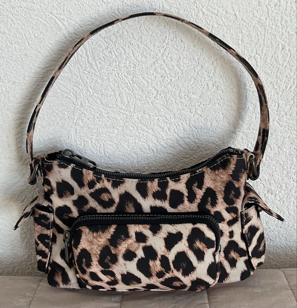 Pull&Bear Borse da donna: Pull&Bear pochette imprimé léopard – Nuovo (secondo la descrizione) da Corseaux venduto da Mililaforet75