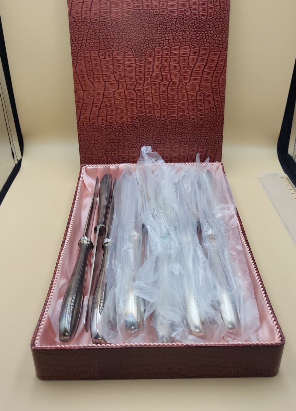 Besteck: 12 Silber Fischmesser im Etui. – Gebraucht aus Wald ZH von SwissPawnshop 1