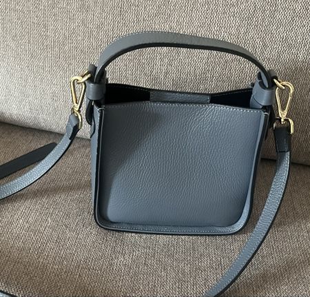 Blue petrol leather shoulderbag